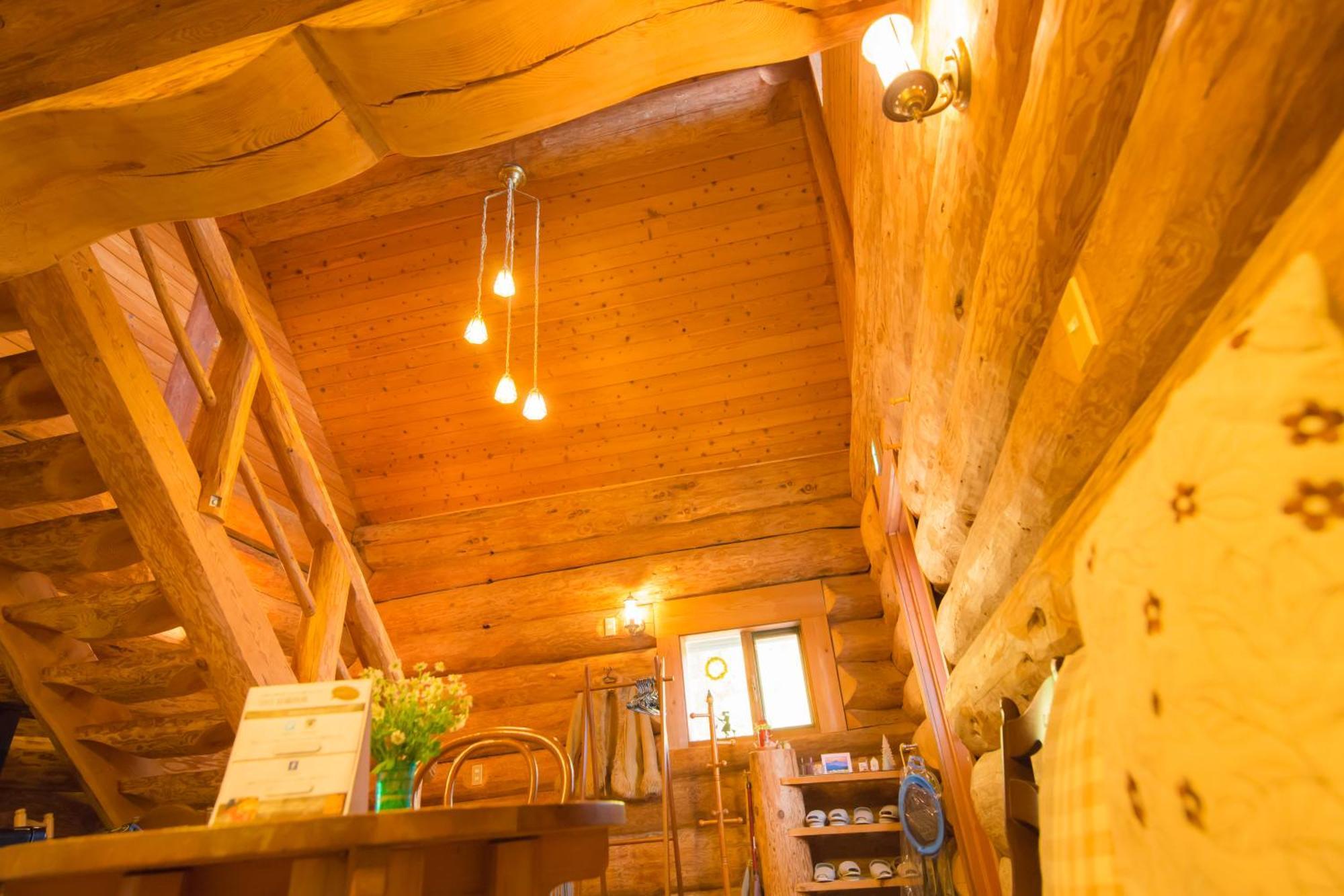 Отель Yufuin Log House No Yado Tom Sawyer Экстерьер фото