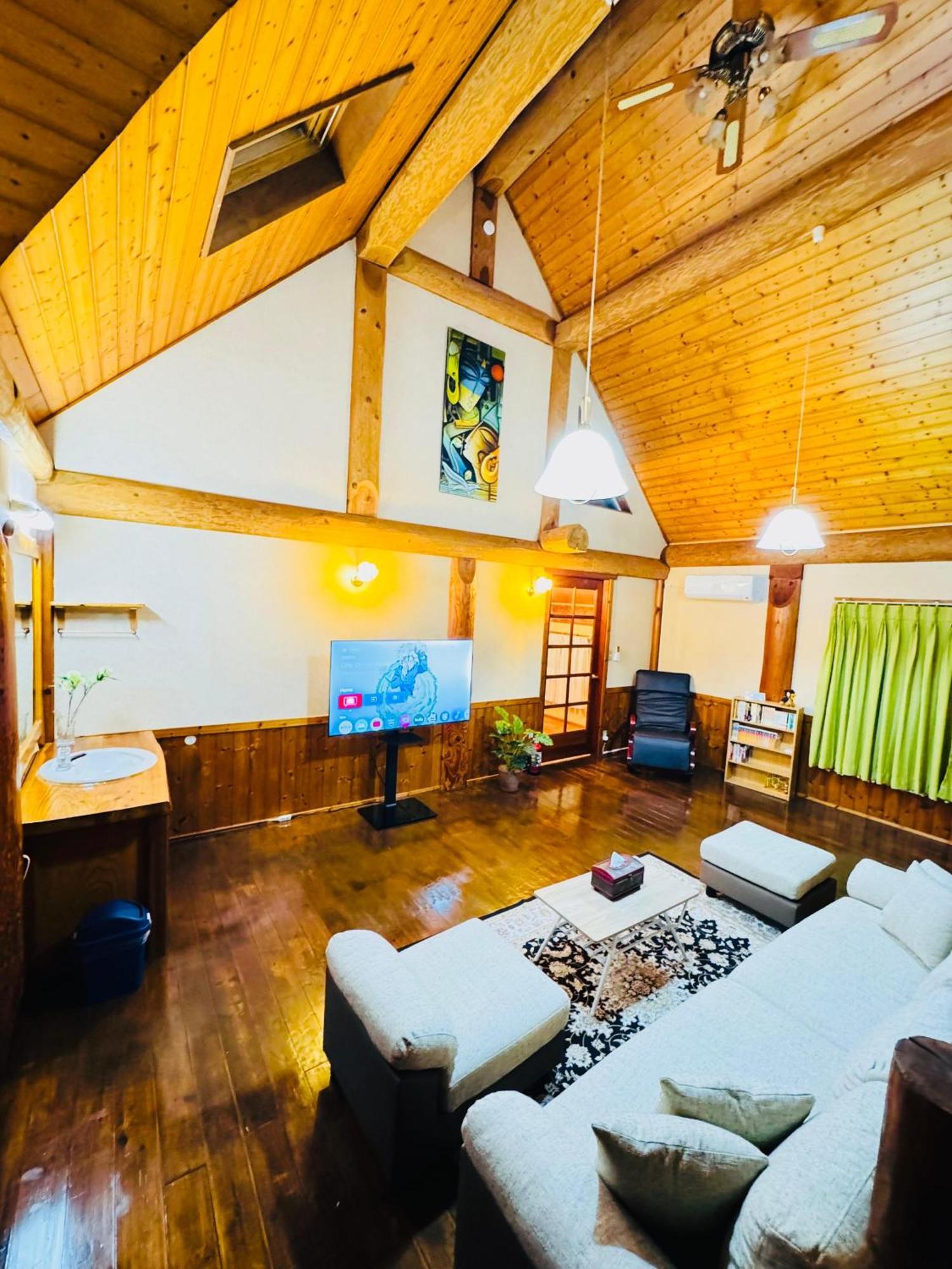 Отель Yufuin Log House No Yado Tom Sawyer Экстерьер фото